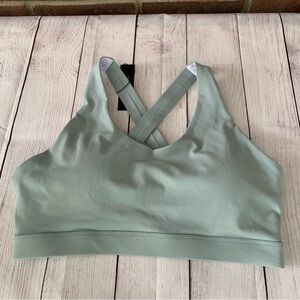 Yasco Sports Bra Women’s Medium NEW Crisscross Strap